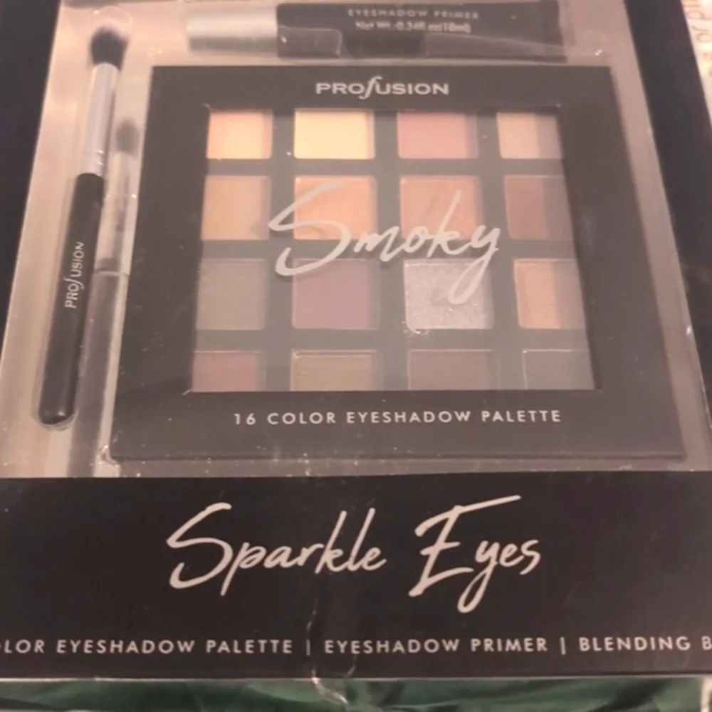 Eyeshadow Pallet Smokey Eyes